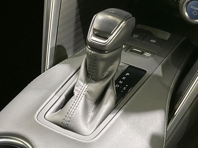 ハリアーハイブリッド Ｚ　レザーパッケージ　禁煙車　調光パノラマルーフ　純正１２型ナビ　全周囲カメラ　シートベンチレーション　トヨタセーフティ　レーダークルーズ　ＥＴＣ　Ｂｌｕｅｔｏｏｔｈ　フルセグ　ＬＥＤヘッド／フォグ　電動リアゲート（22枚目）