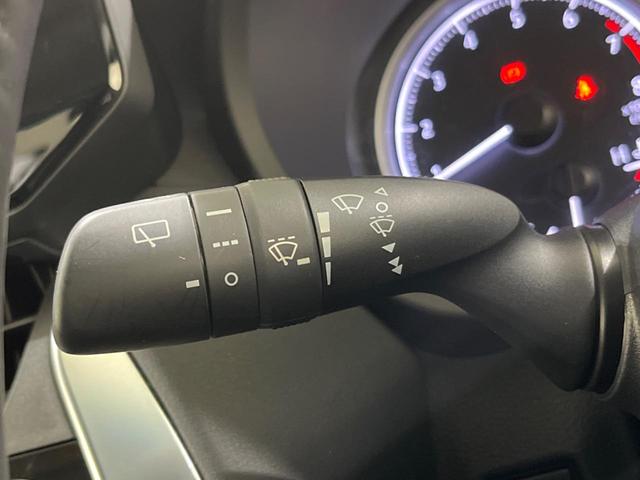 ハリアー Ｓ　禁煙車　純正８型ディスプレイオーディオ　バックカメラ　トヨタセーフティ　レーダークルーズ　オートマチックハイビーム　クリアランスソナー　ＬＥＤヘッド　ＥＴＣ　Ｂｌｕｅｔｏｏｔｈ　純正１７インチＡＷ（25枚目）