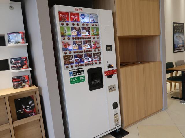 ハリアー Ｓ　禁煙車　純正８型ディスプレイオーディオ　バックカメラ　トヨタセーフティ　レーダークルーズ　オートマチックハイビーム　クリアランスソナー　ＬＥＤヘッド　ＥＴＣ　Ｂｌｕｅｔｏｏｔｈ　純正１７インチＡＷ（72枚目）