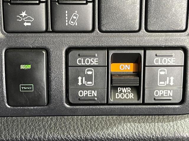 ヴォクシー ＺＳ　煌ＩＩＩ　禁煙車　後席モニター　純正１０型ナビ　バックカメラ　両側電動スライド　トヨタセーフティ　オートマチックハイビーム　車線逸脱警報　クルーズコントロール　ＥＴＣ　Ｂｌｕｅｔｏｏｔｈ　フルセグ（6枚目）