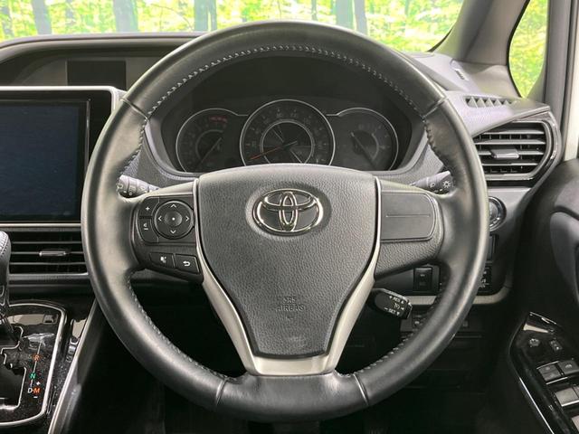 ヴォクシー ＺＳ　煌ＩＩＩ　禁煙車　後席モニター　純正１０型ナビ　バックカメラ　両側電動スライド　トヨタセーフティ　オートマチックハイビーム　車線逸脱警報　クルーズコントロール　ＥＴＣ　Ｂｌｕｅｔｏｏｔｈ　フルセグ（13枚目）