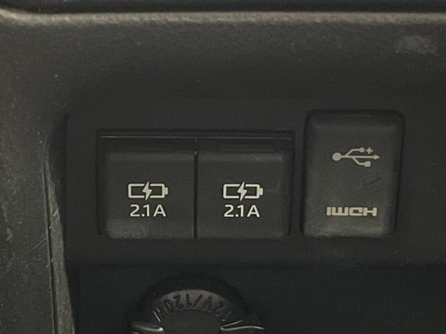 ヴォクシー ＺＳ　煌ＩＩＩ　禁煙車　後席モニター　純正１０型ナビ　バックカメラ　両側電動スライド　トヨタセーフティ　オートマチックハイビーム　車線逸脱警報　クルーズコントロール　ＥＴＣ　Ｂｌｕｅｔｏｏｔｈ　フルセグ（34枚目）