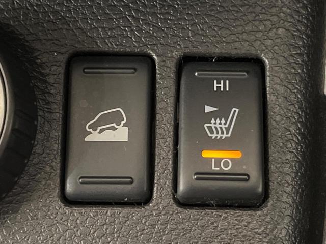 エクストレイル ２０Ｘｔ　４ＷＤ　ＳＤナビ　禁煙車　ドラレコ　スマートキー　ＨＩＤヘッド　ＥＴＣ　オートライト　オートエアコン　純正１８インチアルミ　Ｂｌｕｅｔｏｏｔｈ　ＣＤ　ＤＶＤ再生　フルセグ（24枚目）