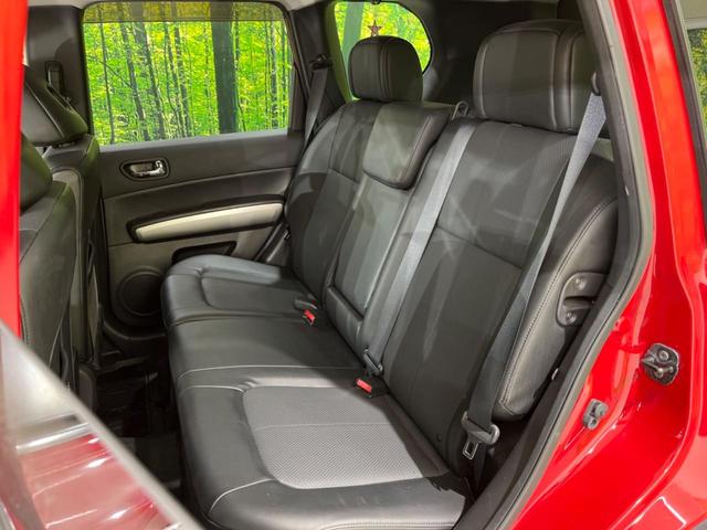 エクストレイル ２０Ｘｔ　４ＷＤ　ＳＤナビ　禁煙車　ドラレコ　スマートキー　ＨＩＤヘッド　ＥＴＣ　オートライト　オートエアコン　純正１８インチアルミ　Ｂｌｕｅｔｏｏｔｈ　ＣＤ　ＤＶＤ再生　フルセグ（29枚目）