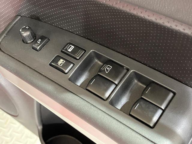 エクストレイル ２０Ｘｔ　４ＷＤ　ＳＤナビ　禁煙車　ドラレコ　スマートキー　ＨＩＤヘッド　ＥＴＣ　オートライト　オートエアコン　純正１８インチアルミ　Ｂｌｕｅｔｏｏｔｈ　ＣＤ　ＤＶＤ再生　フルセグ（33枚目）
