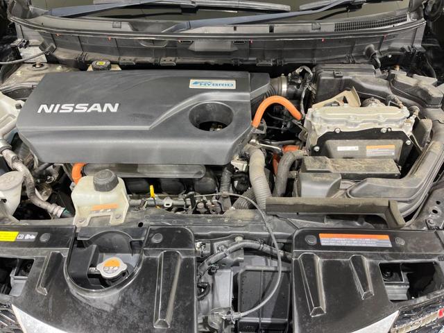 エクストレイル ２０Ｘ　ハイブリッド　エマージェンシーブレーキＰ　４ＷＤ　ＳＤナビ　全周囲カメラ　衝突被害軽減システム　禁煙車　電動リアゲート　コーナーセンサー　スマートキー　ＬＥＤヘッド　クルコン　車線逸脱警報　オートライト　デュアルエアコン（19枚目）