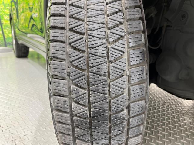 エクストレイル ２０Ｘ　ハイブリッド　エマージェンシーブレーキＰ　４ＷＤ　ＳＤナビ　全周囲カメラ　衝突被害軽減システム　禁煙車　電動リアゲート　コーナーセンサー　スマートキー　ＬＥＤヘッド　クルコン　車線逸脱警報　オートライト　デュアルエアコン（27枚目）