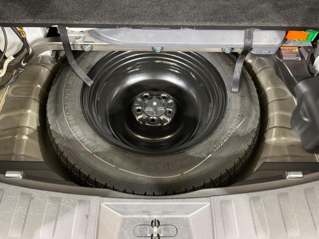 エクストレイル ２０Ｘ　ハイブリッド　エマージェンシーブレーキＰ　４ＷＤ　ＳＤナビ　全周囲カメラ　衝突被害軽減システム　禁煙車　電動リアゲート　コーナーセンサー　スマートキー　ＬＥＤヘッド　クルコン　車線逸脱警報　オートライト　デュアルエアコン（40枚目）