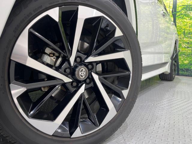ＲＡＶ４ Ｇ　Ｚパッケージ　禁煙車　ＴＲＤエアロ　サンルーフ　９型ＢＩＧ－Ｘ　バックカメラ　デジタルインナーミラー　電動リアゲート　衝突軽減装置　レーダークルーズ　レーンアシスト　クリアランスソナー　ＬＥＤヘッド　パワーシート（13枚目）