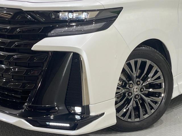 ヴェルファイアハイブリッド Ｚ　プレミア　禁煙車　ＧＲエアロ　左右独立ムーンルーフ　１４型メーカーナビ　全周囲カメラ　両側電動スライドドア　電動リアゲート　衝突軽減装置　レーダークルーズ　デジタルインナーミラー　クリアランスソナー　ＥＴＣ（12枚目）
