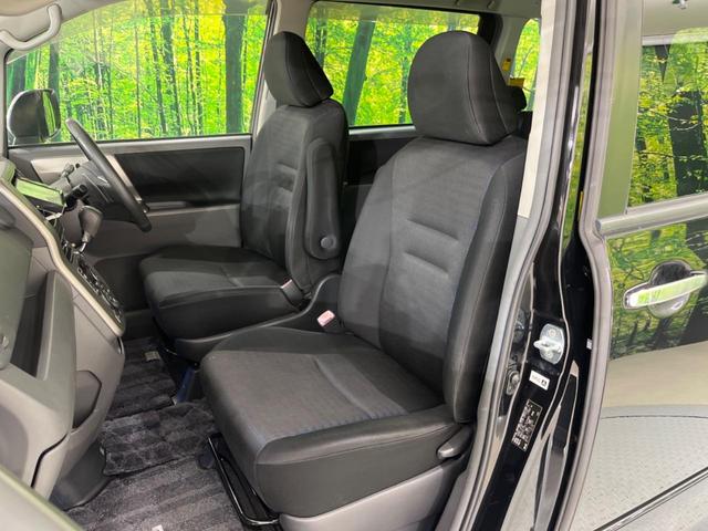 ヴォクシー ＺＳ　煌　禁煙車　両側電動スライドドア　クリアランスソナー　ＨＩＤヘッド　スマートキー　オートライト　ＥＴＣ　オートエアコン（34枚目）