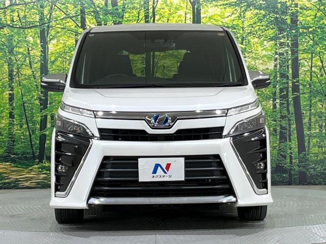ヴォクシー ハイブリッドＺＳ　煌　禁煙車　純正９型ナビ　バックカメラ　両側電動ドア　衝突軽減　オートマチックハイビーム　クルーズコントロール　車線逸脱警報　シートヒーター　ＥＴＣ　Ｂｌｕｅｔｏｏｔｈ　フルセグ　ＬＥＤヘッド（16枚目）