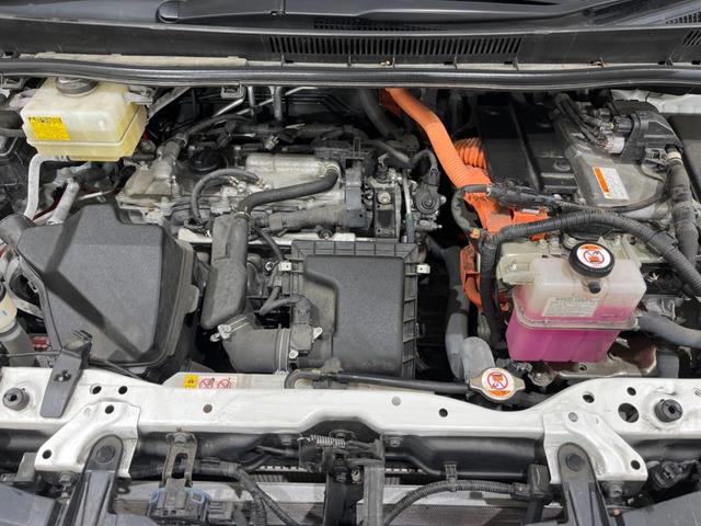 ヴォクシー ハイブリッドＺＳ　煌　禁煙車　純正９型ナビ　バックカメラ　両側電動ドア　衝突軽減　オートマチックハイビーム　クルーズコントロール　車線逸脱警報　シートヒーター　ＥＴＣ　Ｂｌｕｅｔｏｏｔｈ　フルセグ　ＬＥＤヘッド（20枚目）