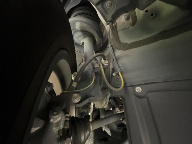ヴォクシー ハイブリッドＺＳ　煌　禁煙車　純正９型ナビ　バックカメラ　両側電動ドア　衝突軽減　オートマチックハイビーム　クルーズコントロール　車線逸脱警報　シートヒーター　ＥＴＣ　Ｂｌｕｅｔｏｏｔｈ　フルセグ　ＬＥＤヘッド（22枚目）