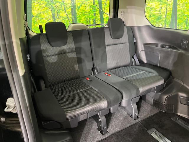 セレナ ｅ－パワー　ハイウェイスターＶ　アーバンクロム　禁煙車　純正１０型ナビ　全周囲カメラ　両側電動スライド　プロパイロット　エマージェンシーブレーキ　クリアランスソナー　ＬＥＤヘッド／フォグ　ＥＴＣ　Ｂｌｕｅｔｏｏｔｈ　フルセグ　純正１６インチＡＷ（11枚目）