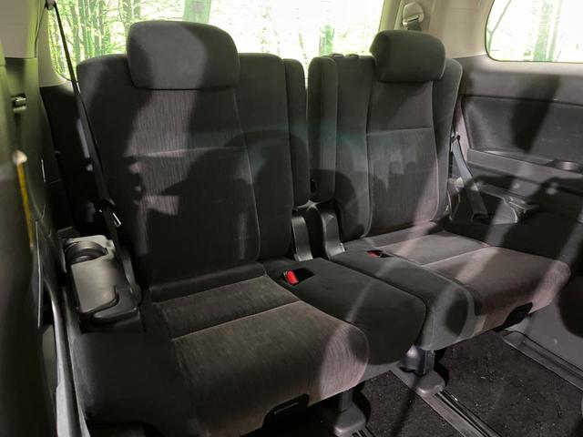 アルファード ２４０Ｓ　禁煙車　ＴＲＤエアロ　後席モニター　ＢＩＧ－Ｘ８型ナビ　バックカメラ　両側電動スライド　クリアランスソナー　ＨＩＤヘッド　ＥＴＣ　Ｂｌｕｅｔｏｏｔｈ　フルセグ　純正１７インチＡＷ　スマートキー（9枚目）