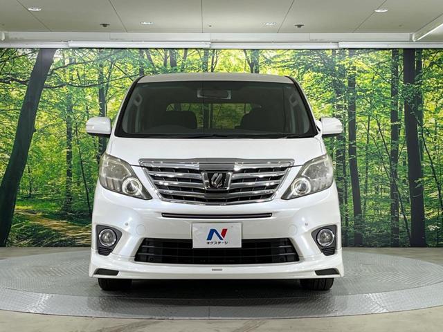 アルファード ２４０Ｓ　禁煙車　ＴＲＤエアロ　後席モニター　ＢＩＧ－Ｘ８型ナビ　バックカメラ　両側電動スライド　クリアランスソナー　ＨＩＤヘッド　ＥＴＣ　Ｂｌｕｅｔｏｏｔｈ　フルセグ　純正１７インチＡＷ　スマートキー（14枚目）