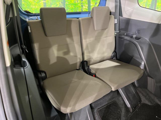 シエンタ Ｇ　禁煙車　純正８型ディスプレイオーディオ　全周囲カメラ　両側電動スライドドア　衝突軽減装置　レーダークルーズ　レーンアシスト　クリアランスソナー　ＬＥＤヘッド　オートマチックハイビーム　オートライト（11枚目）