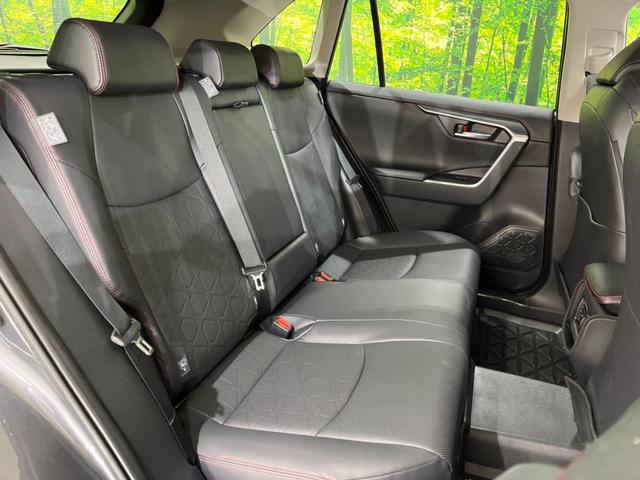 RAV4 アドベンチャー オフロードパッケージII 禁煙車 純正10型ナビ バックカメラ トヨタセーフティ レーダークルーズ オートマチックハイビーム 車線逸脱警報 シートベンチレーション LEDヘッド/フォグ ETC Bluetooth フルセグ(10枚目)