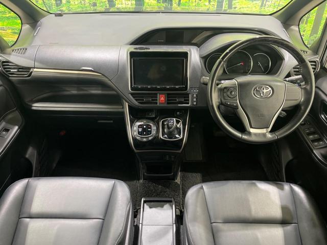 エスクァイア ハイブリッドGi ブラックテーラード 禁煙車 後席モニター 純正9型ナビ バックカメラ 両側電動スライド トヨタセーフティ オートマチックハイビーム クルーズコントロール シートヒーター ETC Bluetooth フルセグ LEDヘッド(2枚目)