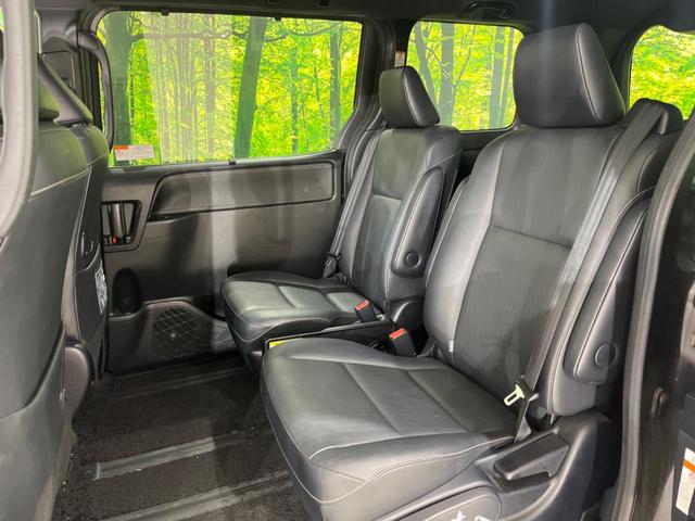 エスクァイア ハイブリッドGi ブラックテーラード 禁煙車 後席モニター 純正9型ナビ バックカメラ 両側電動スライド トヨタセーフティ オートマチックハイビーム クルーズコントロール シートヒーター ETC Bluetooth フルセグ LEDヘッド(40枚目)