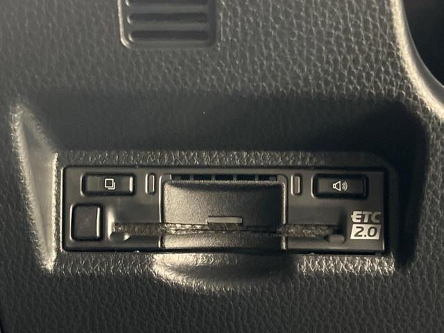 ヴォクシー ハイブリッドS-G 禁煙車 純正10型ナビ バックカメラ 両側電動スライド トヨタセーフティ オートマチックハイビーム 車線逸脱警報 クリアランスソナー ETC Bluetooth フルセグ LEDヘッド(8枚目)
