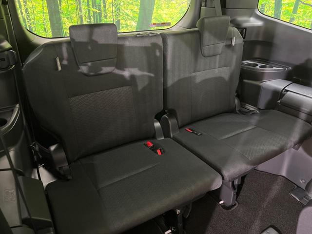 ヴォクシー ハイブリッドS-G 禁煙車 純正10型ナビ バックカメラ 両側電動スライド トヨタセーフティ オートマチックハイビーム 車線逸脱警報 クリアランスソナー ETC Bluetooth フルセグ LEDヘッド(11枚目)