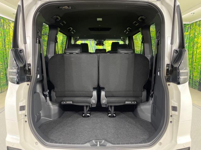 ヴォクシー ハイブリッドS-G 禁煙車 純正10型ナビ バックカメラ 両側電動スライド トヨタセーフティ オートマチックハイビーム 車線逸脱警報 クリアランスソナー ETC Bluetooth フルセグ LEDヘッド(12枚目)