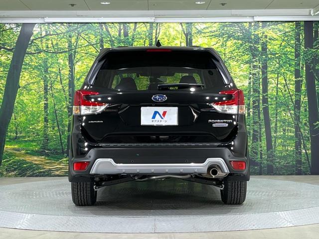 フォレスター アドバンス　４ＷＤ　サンルーフ　全周囲カメラ　衝突被害軽減システム　レーダークルーズ　禁煙車　電動リアゲート　レザーシート　全席シートヒーター　ドラレコ　コーナーセンサー　スマートキー　ＬＥＤヘッド（15枚目）