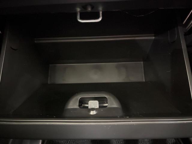 スペーシアギア ハイブリッドXZ ターボ 純正9型ディスプレイオーディオ 全周囲カメラ 両側電動スライドドア 衝突軽減装置 レーダークルーズ レーンアシスト クリアランスソナー LEDヘッド オートマチックハイビーム シートヒーター フルセグ(43枚目)