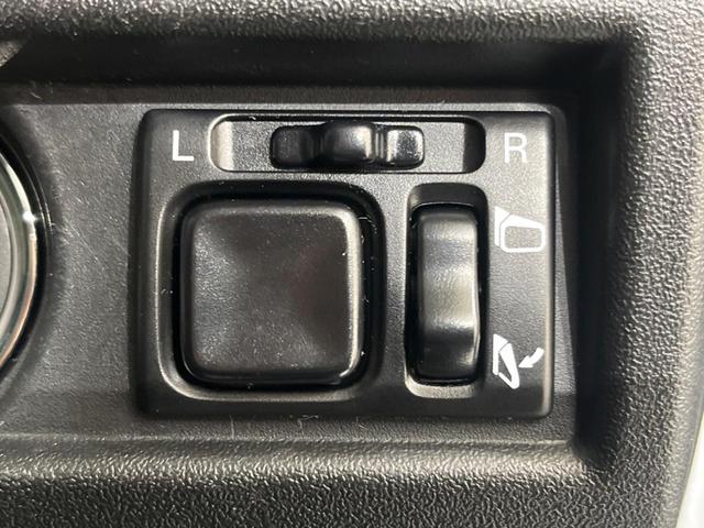 ジムニー ＸＣ　４ＷＤ　衝突被害軽減システム　禁煙車　スマートキー　ＬＥＤヘッド　クルコン　車線逸脱警報　オートライト　オートエアコン　純正１６インチアルミ（7枚目）