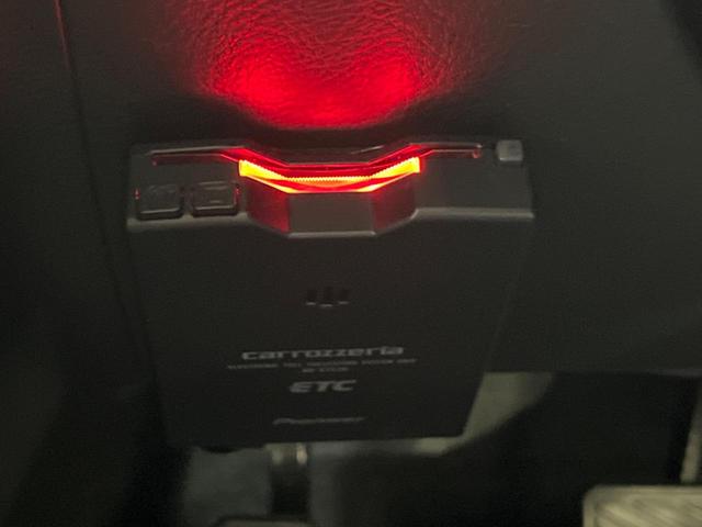 ソリオバンディット Ｆリミテッド　禁煙車　純正ナビ　全周囲カメラ　両側電動スライドドア　衝突軽減装置　クルコン　レーンアシスト　クリアランスソナー　ＬＥＤヘッド　フルセグ　Ｂｌｕｅｔｏｏｔｈ再生　ＥＴＣ　スマートキー　オートエアコン（35枚目）