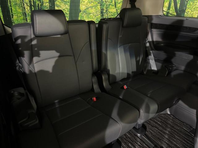 ３列目シートはもちろん状態良好☆大人でもゆったりと座って頂けますので、大人数でのお出かけもラクラクです♪ご家族で、気の知れた仲間で、ドライブに行くのが楽しみですね♪