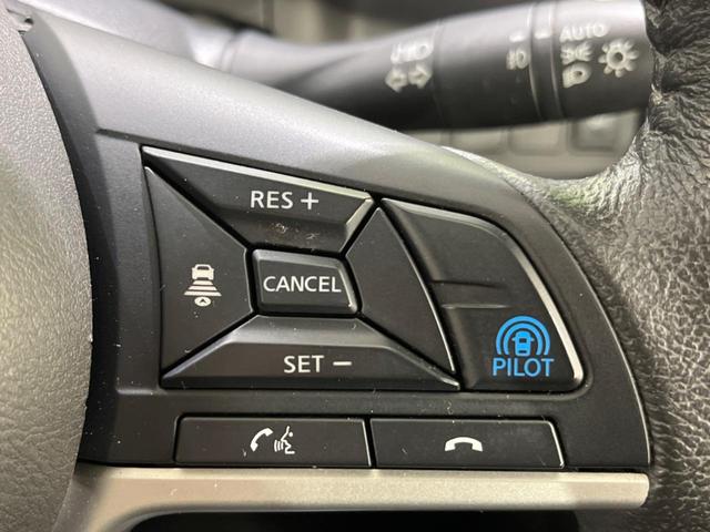 セレナ ハイウェイスターＶ　禁煙車　純正１０型ナビ　全周囲カメラ　フリップダウンモニター　プロパイロット　衝突軽減装置　クリアランスソナー　ＬＥＤヘッド　Ｂｌｕｅｔｏｏｔｈ再生　フルセグ　ＥＴＣ　オートライト　オートエアコン（6枚目）