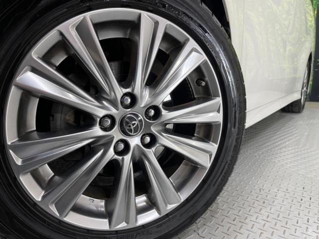 【純正アルミホイール】外観にマッチした純正アルミホイールを装着しております。各種社外アルミホイールや、スタッドレスタイヤも取扱いしております。是非ご相談ください♪