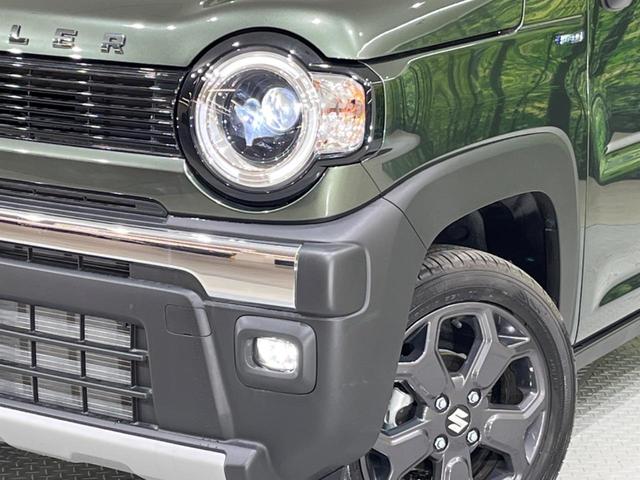 【ＬＥＤヘッドライト】悪天候や夜間走行時も良好な視界を確保し安心して運転できる高輝度ＬＥＤヘッドライトを装備！点灯速度が早く、消費電力も抑えられています。