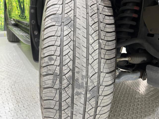 ランドクルーザープラド ＴＸ　Ｌパッケージ　７０ｔｈアニバーサリーリミテッド　禁煙車　サンルーフ　純正９型ナビ　バックカメラ　衝突軽減装置　レーダークルーズ　レーンアシスト　クリアランスソナー　ＬＥＤヘッド　パワーシート　シートエアコン　オートマチックハイビーム　フルセグ（24枚目）