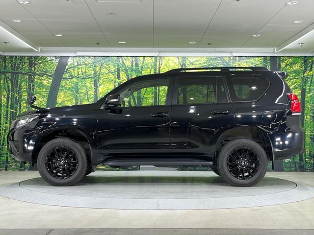 ランドクルーザープラド ＴＸ　Ｌパッケージ　７０ｔｈアニバーサリーリミテッド　禁煙車　サンルーフ　純正９型ナビ　バックカメラ　衝突軽減装置　レーダークルーズ　レーンアシスト　クリアランスソナー　ＬＥＤヘッド　パワーシート　シートエアコン　オートマチックハイビーム　フルセグ（28枚目）