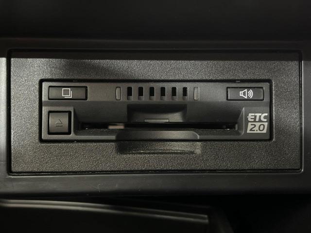 ランドクルーザープラド ＴＸ　Ｌパッケージ　７０ｔｈアニバーサリーリミテッド　禁煙車　サンルーフ　純正９型ナビ　バックカメラ　衝突軽減装置　レーダークルーズ　レーンアシスト　クリアランスソナー　ＬＥＤヘッド　パワーシート　シートエアコン　オートマチックハイビーム　フルセグ（30枚目）