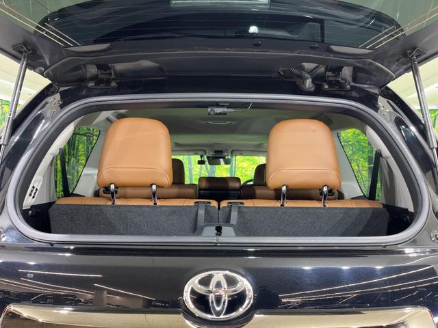 ランドクルーザープラド ＴＸ　Ｌパッケージ　７０ｔｈアニバーサリーリミテッド　禁煙車　サンルーフ　純正９型ナビ　バックカメラ　衝突軽減装置　レーダークルーズ　レーンアシスト　クリアランスソナー　ＬＥＤヘッド　パワーシート　シートエアコン　オートマチックハイビーム　フルセグ（46枚目）