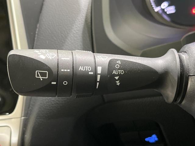 ランドクルーザープラド ＴＸ　Ｌパッケージ　７０ｔｈアニバーサリーリミテッド　禁煙車　サンルーフ　純正９型ナビ　バックカメラ　衝突軽減装置　レーダークルーズ　レーンアシスト　クリアランスソナー　ＬＥＤヘッド　パワーシート　シートエアコン　オートマチックハイビーム　フルセグ（69枚目）