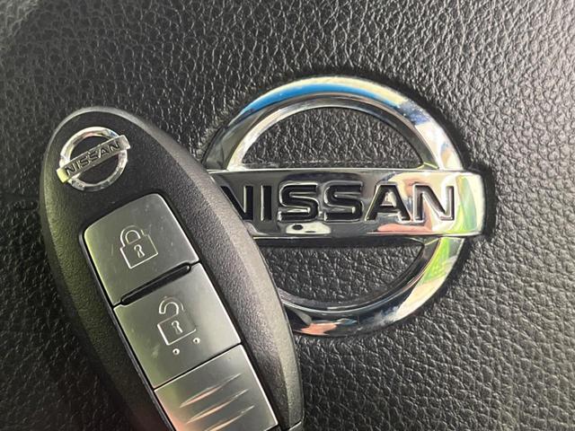 エクストレイル ２０Ｘｔ　禁煙車　ＳＤナビ　バックカメラ　シートヒーター　ＨＩＤヘッド／フォグ　ＥＴＣ　Ｂｌｕｅｔｏｏｔｈ　スマートキー　地デジ　オートエアコン　オートライト　横滑り防止装置　盗難防止装置　プライバシーガラス（7枚目）