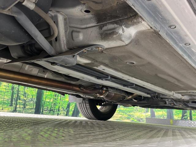 エクストレイル ２０Ｘｔ　禁煙車　ＳＤナビ　バックカメラ　シートヒーター　ＨＩＤヘッド／フォグ　ＥＴＣ　Ｂｌｕｅｔｏｏｔｈ　スマートキー　地デジ　オートエアコン　オートライト　横滑り防止装置　盗難防止装置　プライバシーガラス（42枚目）