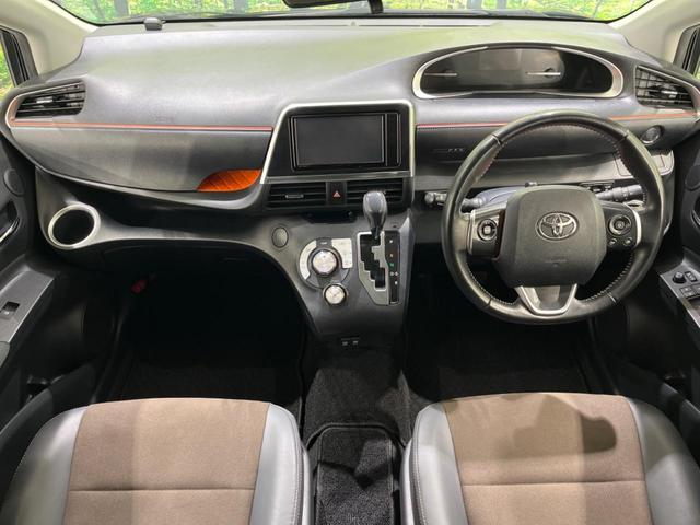 シエンタ Ｇ　クエロ　禁煙車　純正ナビ　全周囲カメラ　フリップダウンモニター　両側電動スライドドア　衝突軽減装置　レーンアシスト　クリアランスソナー　ＬＥＤヘッド　オートマチックハイビーム　フルセグ　Ｂｌｕｅｔｏｏｔｈ再生（2枚目）