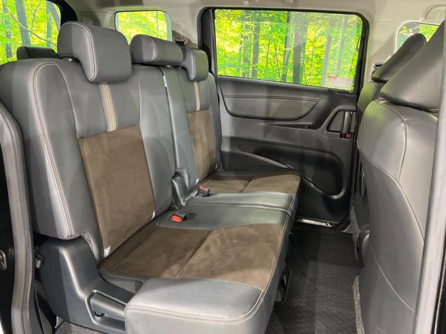 シエンタ Ｇ　クエロ　禁煙車　純正ナビ　全周囲カメラ　フリップダウンモニター　両側電動スライドドア　衝突軽減装置　レーンアシスト　クリアランスソナー　ＬＥＤヘッド　オートマチックハイビーム　フルセグ　Ｂｌｕｅｔｏｏｔｈ再生（10枚目）