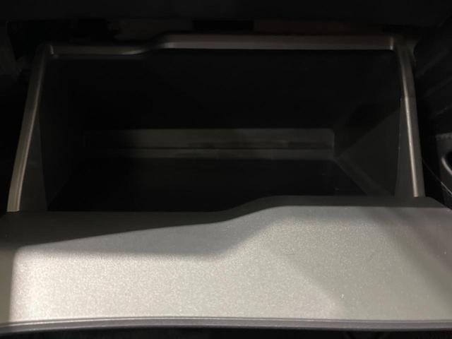 シエンタ Ｇ　クエロ　禁煙車　純正ナビ　全周囲カメラ　フリップダウンモニター　両側電動スライドドア　衝突軽減装置　レーンアシスト　クリアランスソナー　ＬＥＤヘッド　オートマチックハイビーム　フルセグ　Ｂｌｕｅｔｏｏｔｈ再生（38枚目）