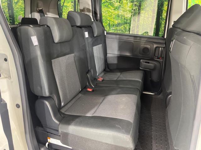 シエンタ ハイブリッドＧ　禁煙車　純正８型ディスプレイオーディオ　全周囲カメラ　両側電動スライド　ＡＣ１００Ｖ電源　トヨタセーフティ　レーダークルーズ　オートマチックハイビーム　ＬＥＤヘッド　ＥＴＣ　Ｂｌｕｅｔｏｏｔｈ（10枚目）