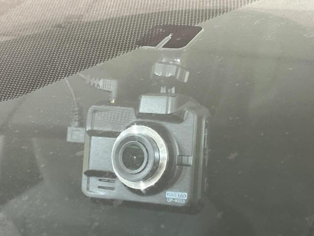 シエンタ ハイブリッドＧ　禁煙車　純正８型ディスプレイオーディオ　全周囲カメラ　両側電動スライド　ＡＣ１００Ｖ電源　トヨタセーフティ　レーダークルーズ　オートマチックハイビーム　ＬＥＤヘッド　ＥＴＣ　Ｂｌｕｅｔｏｏｔｈ（33枚目）