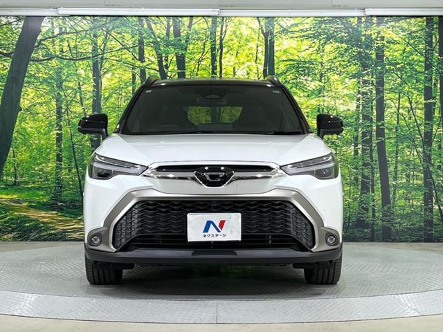 カローラクロス ハイブリッド　Ｚ　禁煙車　ガラスルーフ　純正１０型ナビ　全周囲カメラ　トヨタセーフティ　レーダークルーズ　オートマチックハイビーム　シートヒーター　ＥＴＣ　Ｂｌｕｅｔｏｏｔｈ　フルセグ　ＬＥＤヘッド／フォグ（15枚目）