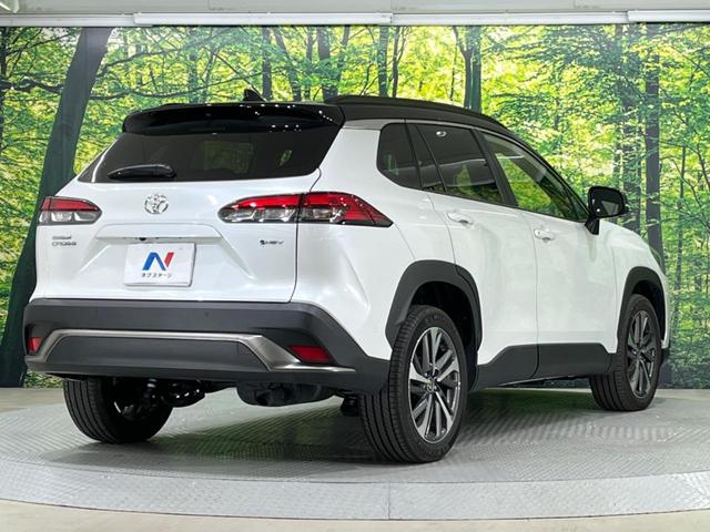 カローラクロス ハイブリッド　Ｚ　禁煙車　ガラスルーフ　純正１０型ナビ　全周囲カメラ　トヨタセーフティ　レーダークルーズ　オートマチックハイビーム　シートヒーター　ＥＴＣ　Ｂｌｕｅｔｏｏｔｈ　フルセグ　ＬＥＤヘッド／フォグ（17枚目）